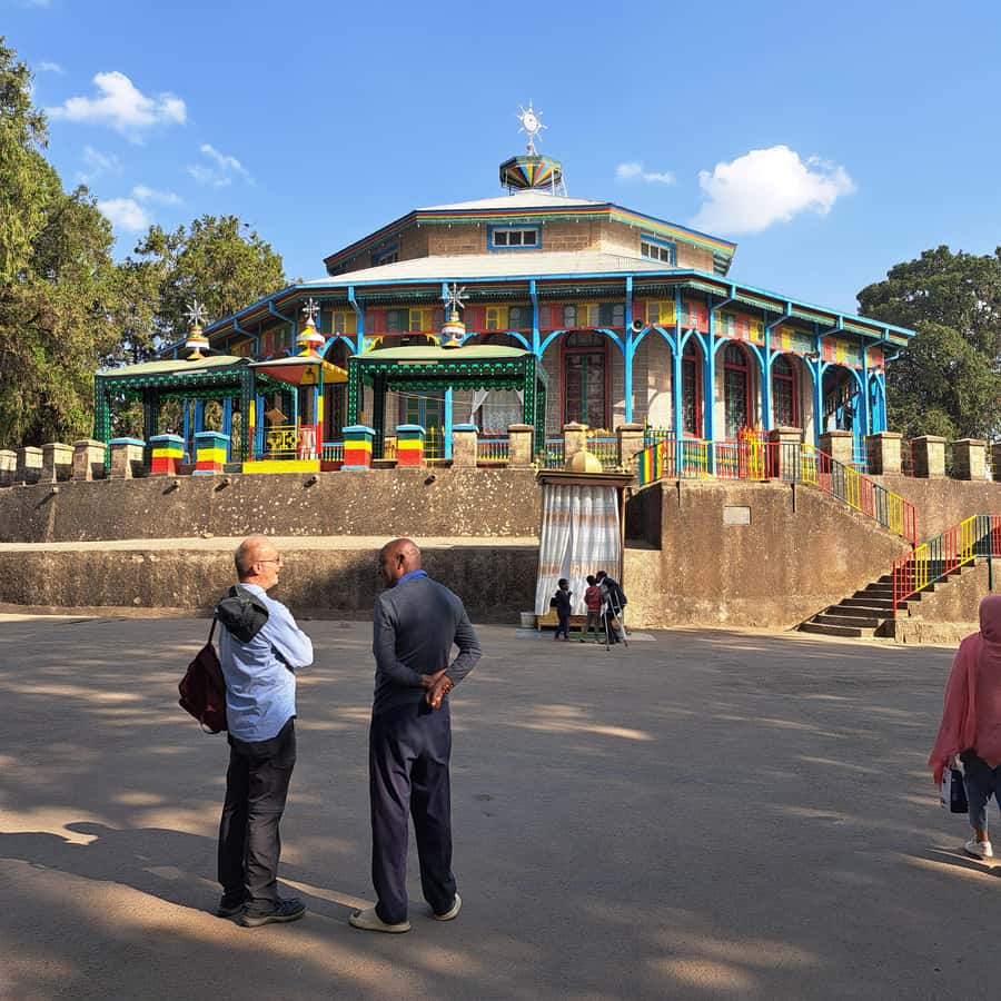 Addis Ababa at a Glance - Ethiopian Coffee, Fresh Juice, and the Food Reality Check