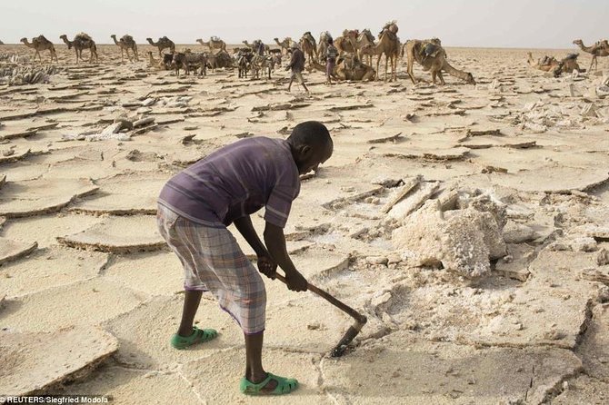 Danakil Depression and Lalibela 5 Days Tours - Day 4 in Lalibela, church groups, Bet Medhane Alem, and symbolic graves