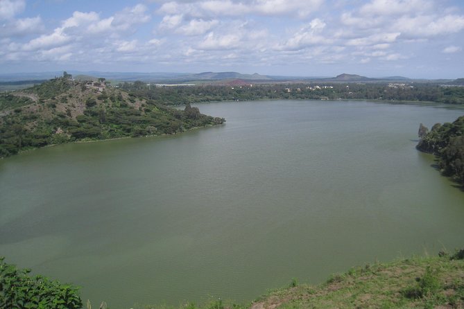 Day Trip to Debre Zeit/ Bishoftu - Getting there: pickup and the rhythm of a 7 to 10 hour day