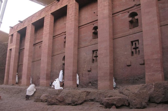 Ethiopian Fasika with North And South Omo Valley Tour Packages - Ari tribes in Welayta Sodo: pottery, weaving, and the cultural dinner you end on