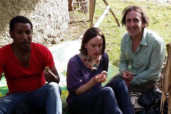 Excursion to Melka Kuntre, Tiya and Adadi Mariam - Getting picked up, riding in comfort, and actually starting on time