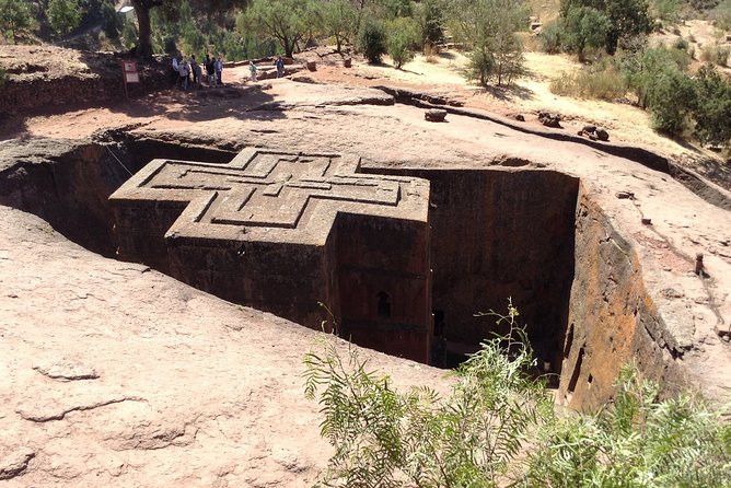 Historical tours - in five days, Addis Ababa, Axum, Laliebla and Gonder - Key things that make this tour work