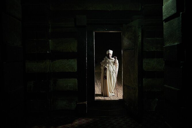 Lalibela churches , church museum & Yemrehan kirstose ( cave church) - Stop 2: Yemerhane Kirstos cave church, then the second church cluster