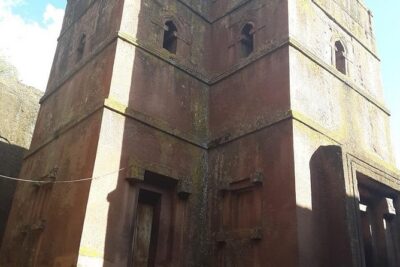 Tour 11 monolithic rock churches & museum in Lalibela & cave church with mummies