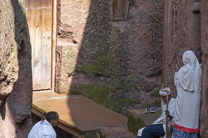 Visiting Lalibela churches - Lalibela rock-cut churches: what this day is actually like